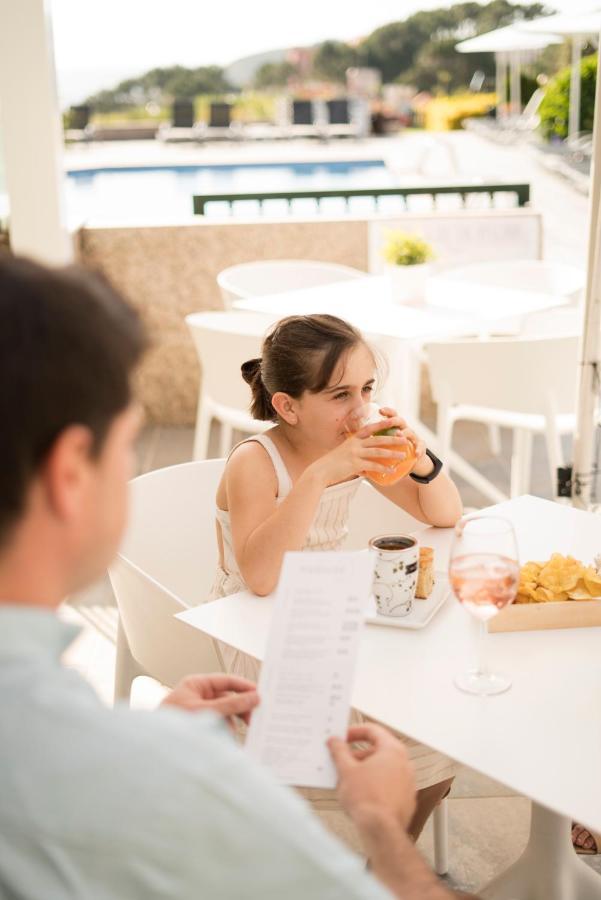 Hotel Piramide Portonovo Zewnętrze zdjęcie