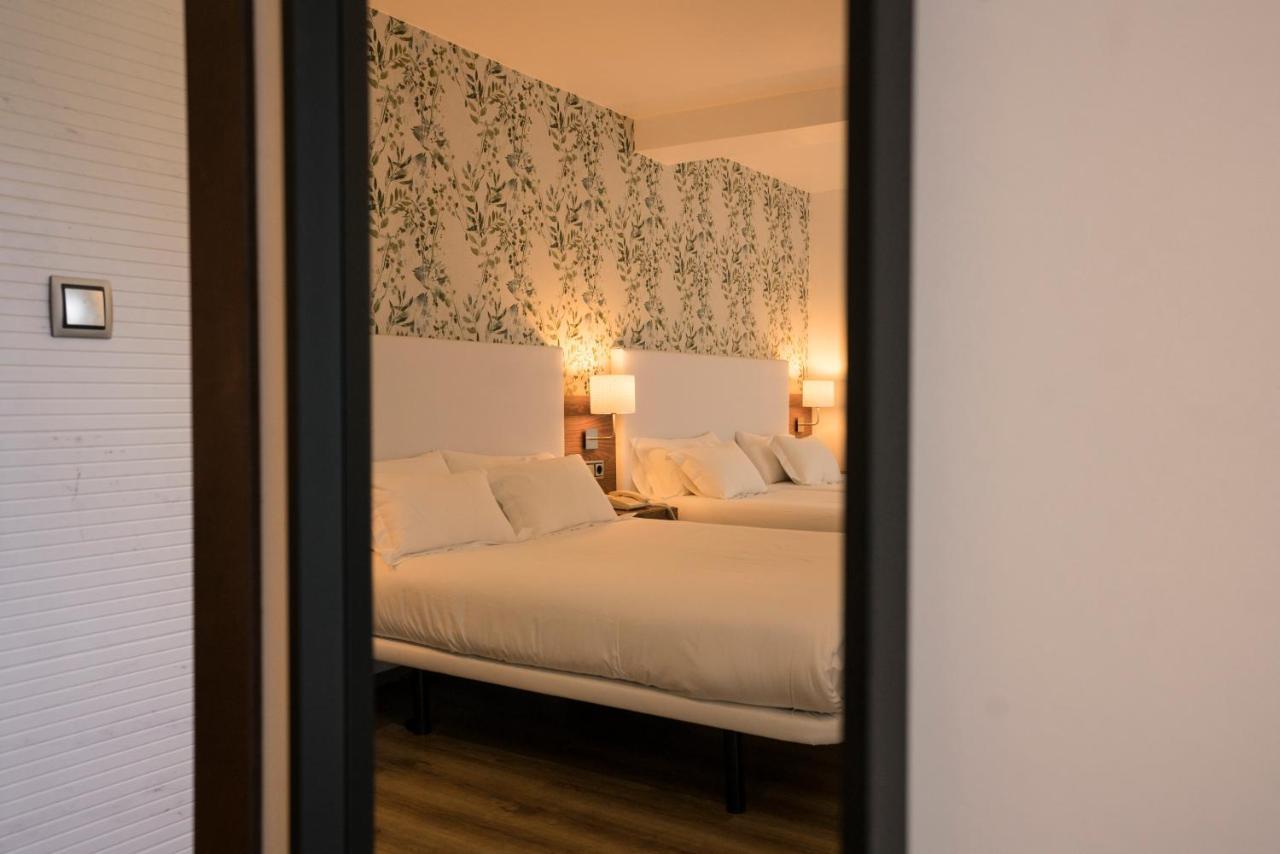 Hotel Piramide Portonovo Zewnętrze zdjęcie