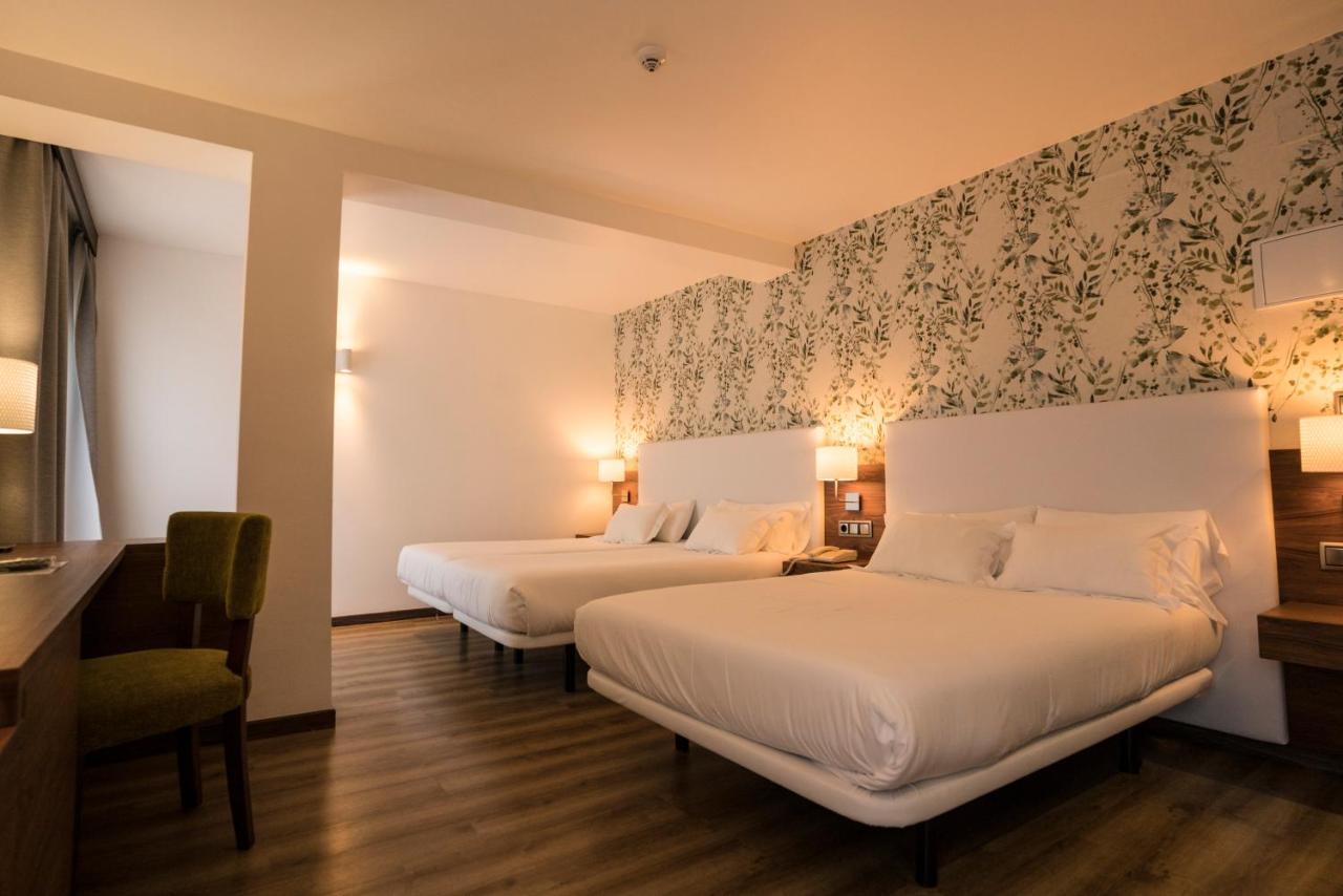 Hotel Piramide Portonovo Zewnętrze zdjęcie