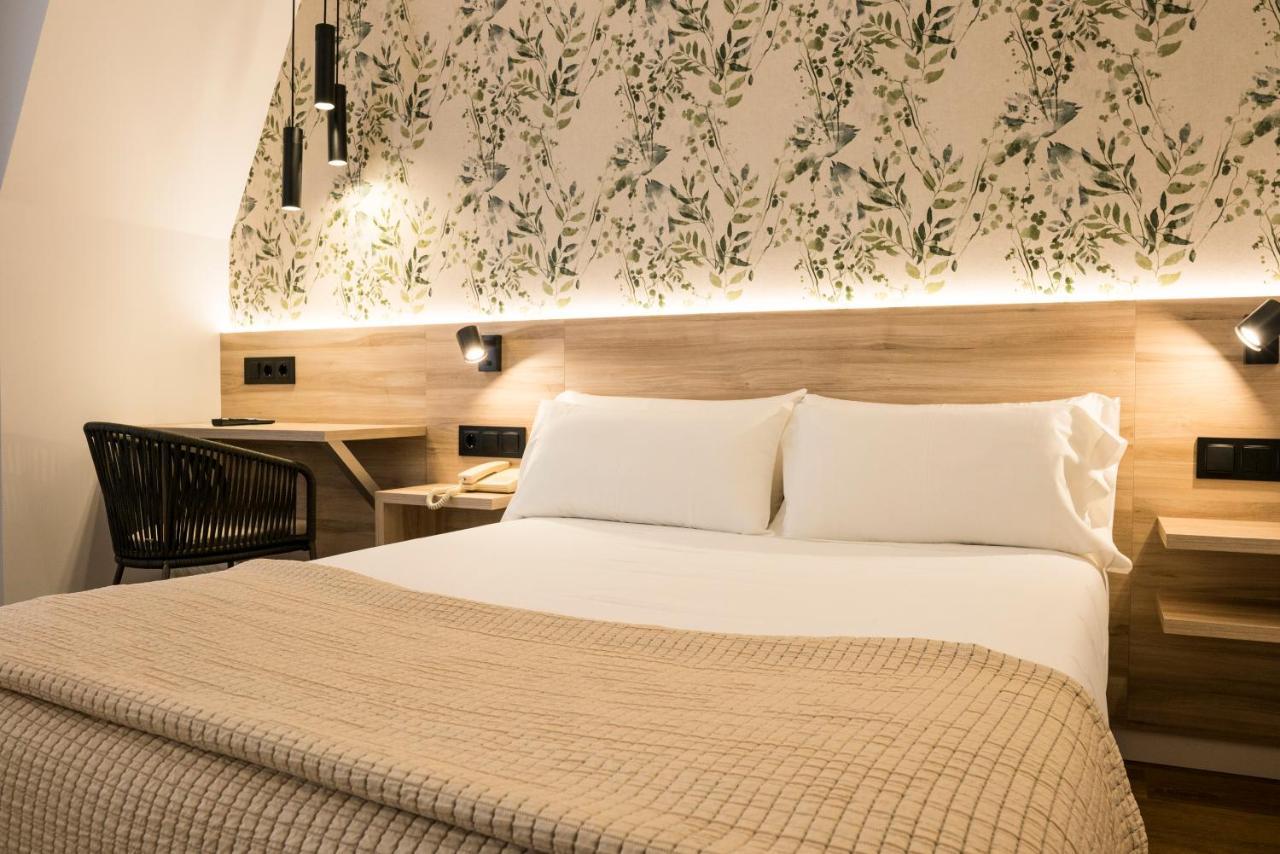 Hotel Piramide Portonovo Zewnętrze zdjęcie