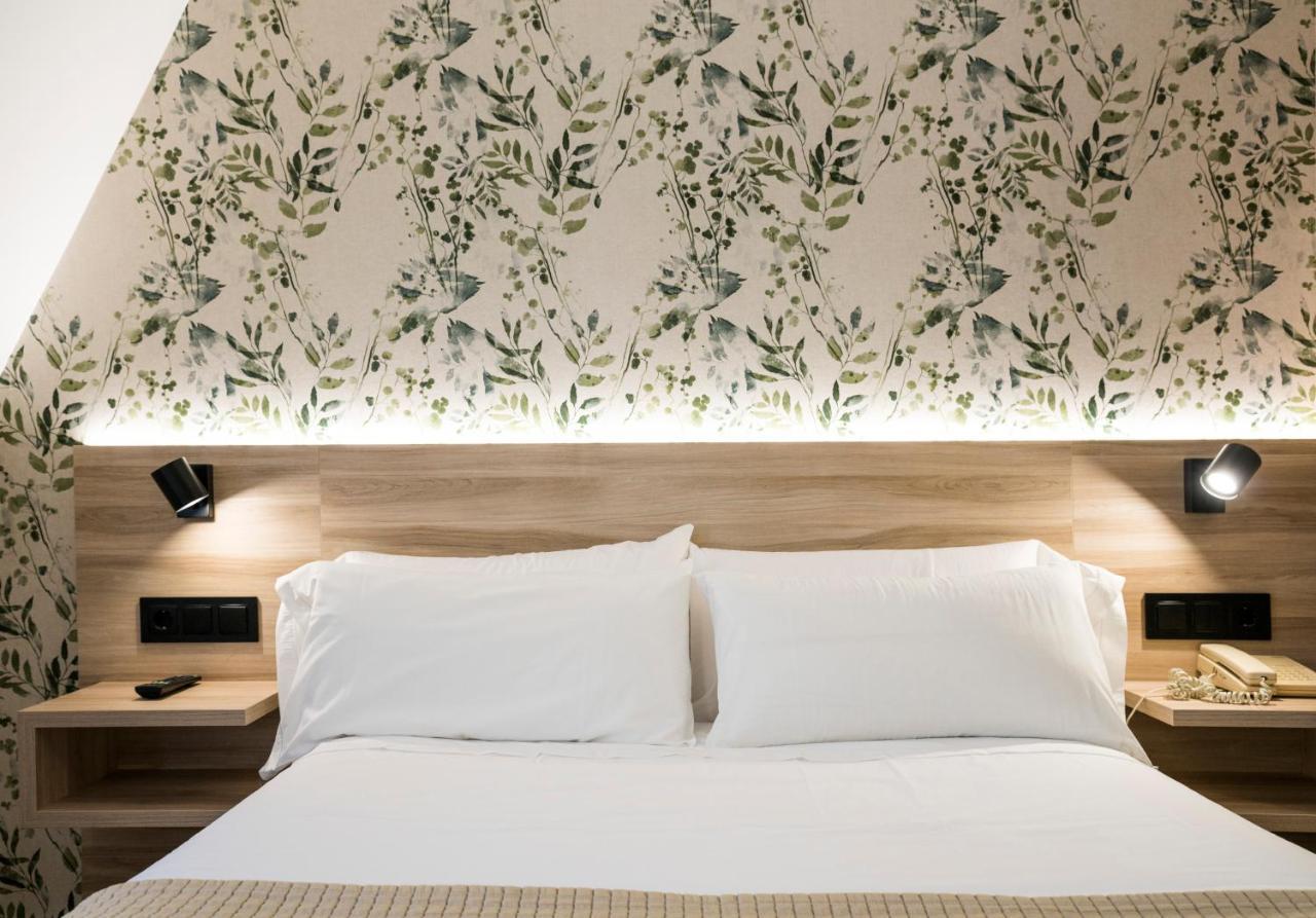 Hotel Piramide Portonovo Zewnętrze zdjęcie