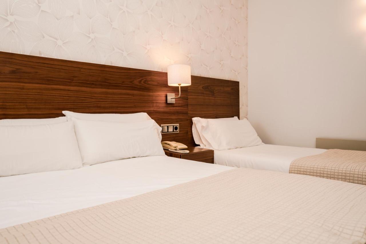 Hotel Piramide Portonovo Zewnętrze zdjęcie