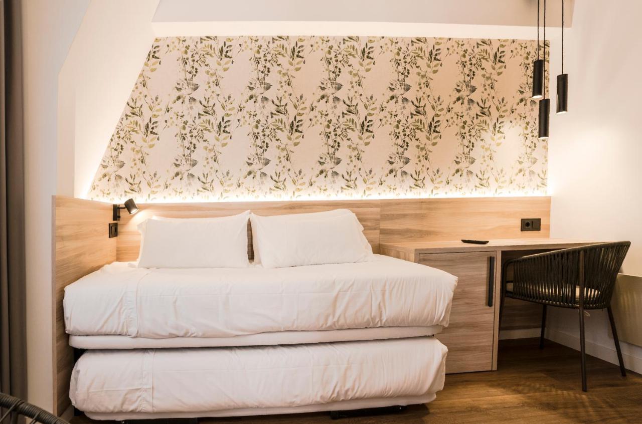 Hotel Piramide Portonovo Zewnętrze zdjęcie