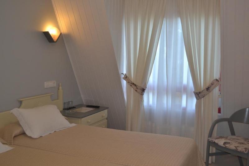 Hotel Piramide Portonovo Zewnętrze zdjęcie